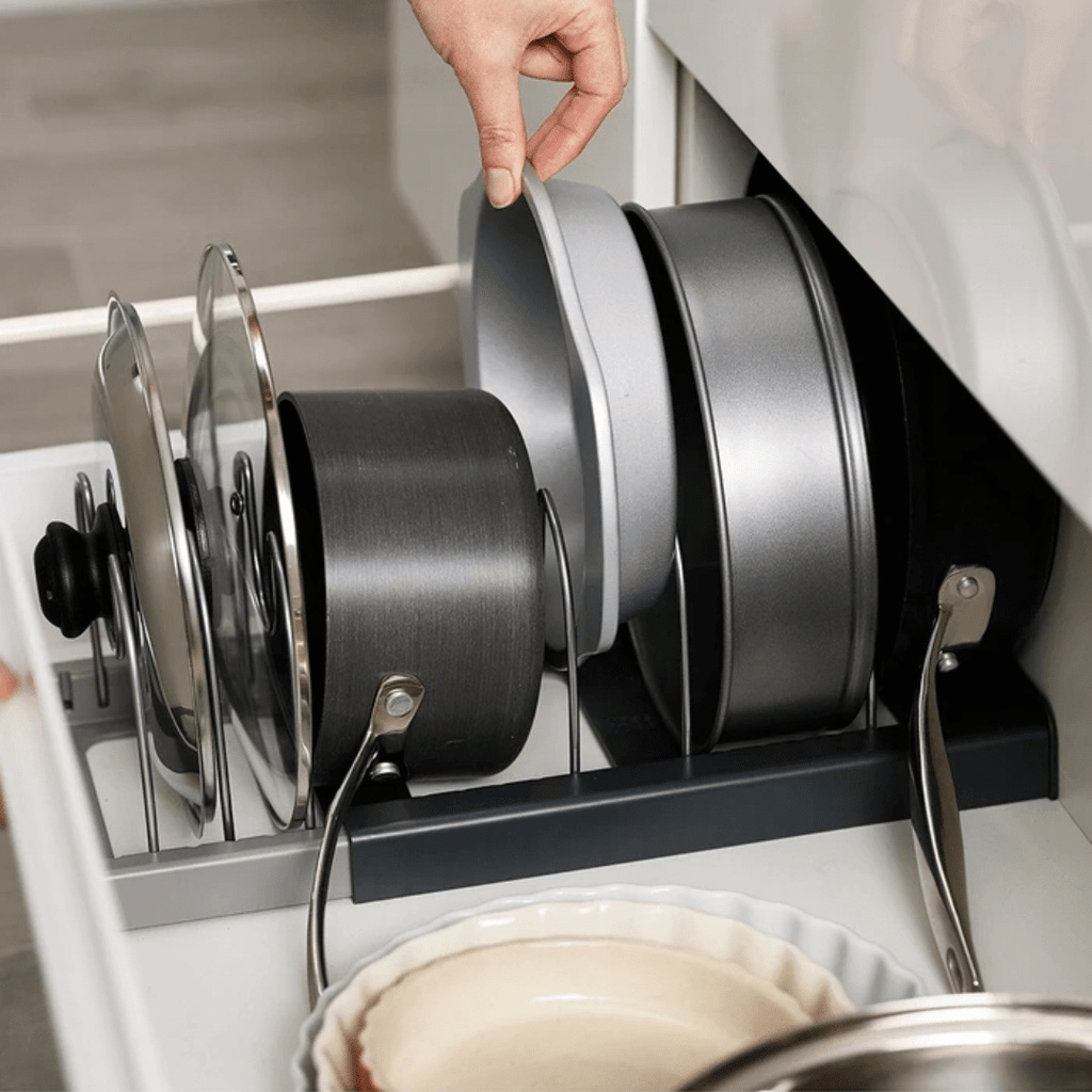 ORGANIZADOR OLLAS Y SARTENES EXTENSIBLE – POTFLOW